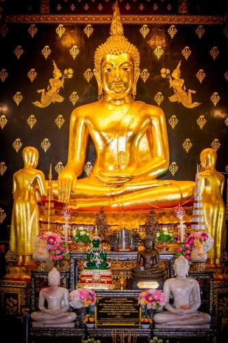 พระพุทธชินสีห์ (จำลอง)